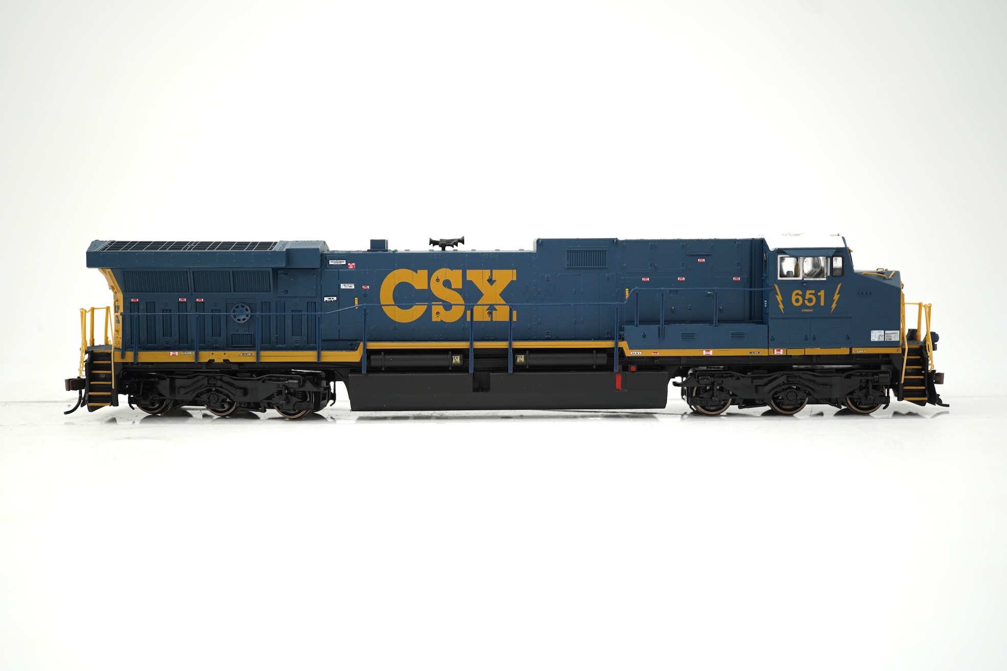 A boxed HO gauge Broadway Limited Paragon 2 Series (2128) model of CSX GE AC6000, 651, Co-Co diesel locomotive, powered for two rail operation.